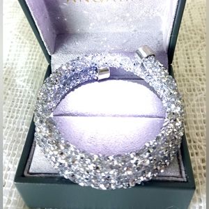 NWT Metallic Silver Fashion Bracelet One Size